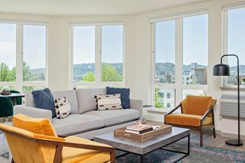 Stylish studio, one- & two-bedroom floor plans